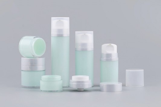 Các hãng mỹ phẩm Nhật Bản nỗ lực cắt giảm rác thải nhựa