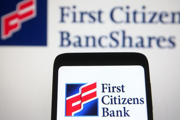 Vụ SVB phá sản: First Citizens Bank đạt thỏa thuận mua lại SVB