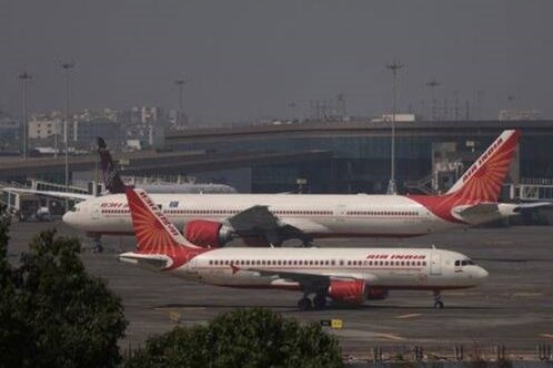 Điều tra vụ hai máy bay suýt va chạm trên không