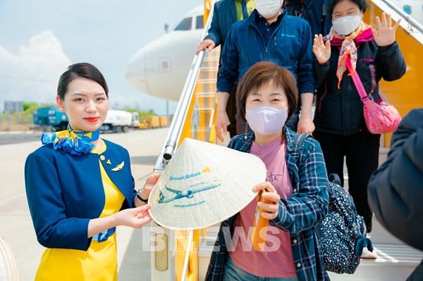 Vietravel Airlines thực hiện chuyến bay charter đầu tiên từ Hàn Quốc đến Khánh Hòa