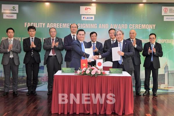 Vietcombank nhận gói tín dụng 300 triệu USD tài trợ vốn cho các dự án năng lượng tái tạo