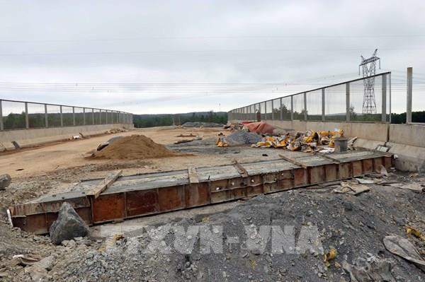 Tập trung gỡ vướng về đất đai, vật liệu xây dựng để triển khai các dự án đầu tư xây dựng