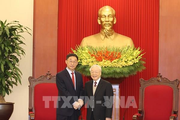 Tổng Bí thư Nguyễn Phú Trọng tiếp Bí thư Đảng ủy Khu tự trị dân tộc Choang Quảng Tây, Trung Quốc