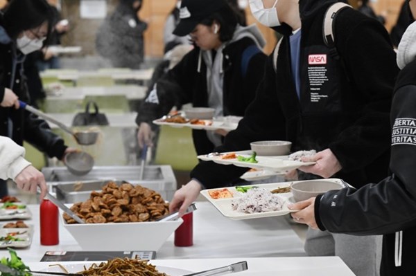 Hàn Quốc cung cấp bữa ăn sáng giá rẻ cho sinh viên đại học