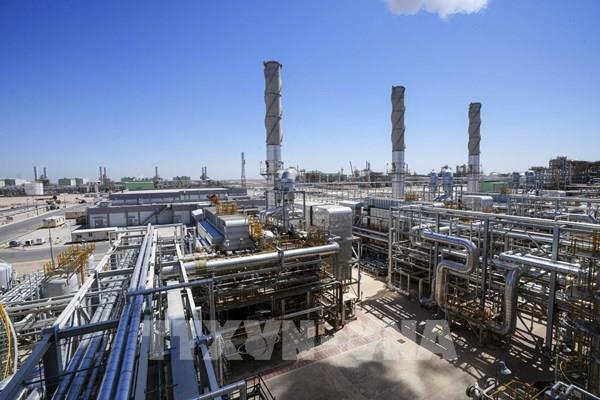 Tâm lý lo ngại về nguồn cung hỗ trợ thị trường dầu thế giới suốt tuần qua