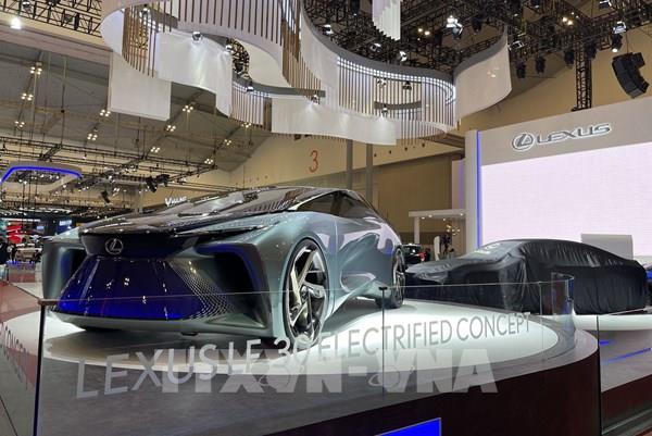 Indonesia ưu đãi thuế cho ô tô điện và xe buýt điện