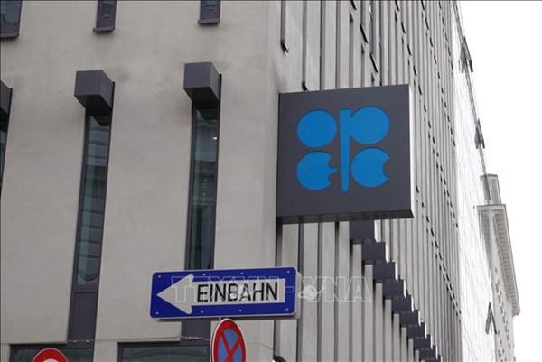 Những lý do khiến OPEC cắt giảm sản lượng dầu