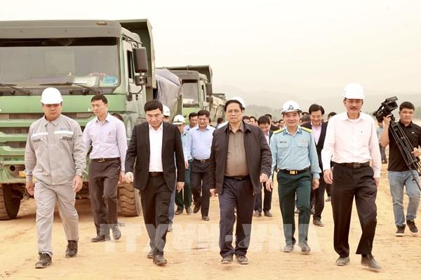 Thủ tướng: Khẩn trương tháo gỡ vướng mắc cho dự án mở rộng Cảng hàng không Điện Biên