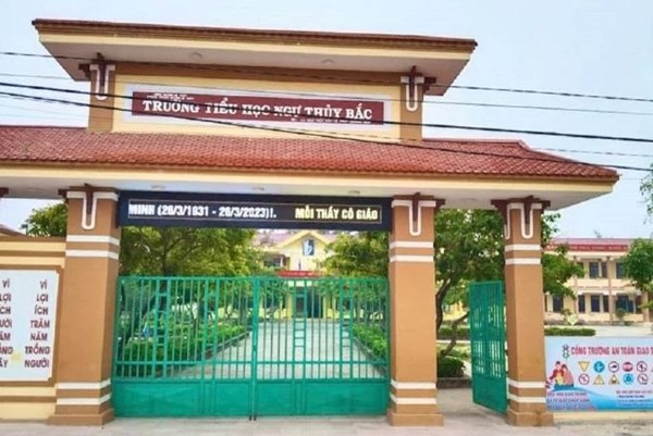 Quảng Bình: Xác minh, làm rõ vụ việc lãnh đạo trường Tiểu học xô xát ngay tại trường