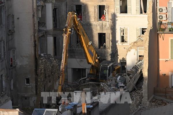 Pháp nỗ lực tìm kiếm người còn sống sót trong vụ sập nhà tại Marseille