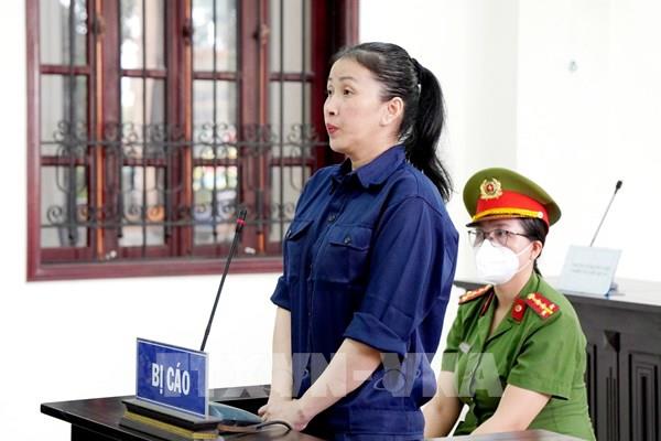 Tuyên phạt Youtuber "Bích Thủy TV" 8 năm tù về tội lừa đảo chiếm đoạt tài sản