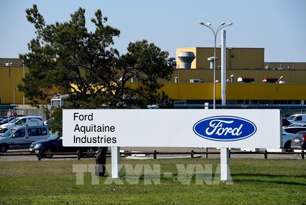 Chủ tịch Ford: Xe điện giảm giá là “một xu hướng đáng lo ngại”