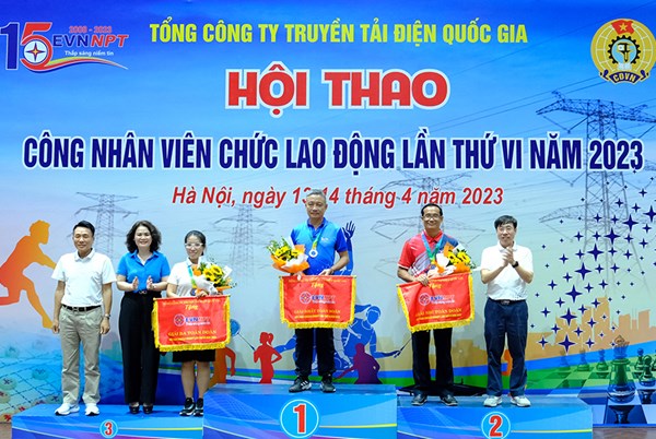 Bế mạc Hội thao công nhân viên chức lao động EVNNPT