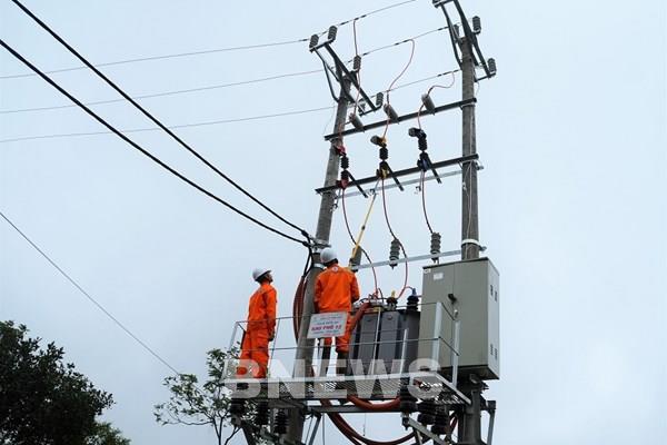 EVN hỏa tốc chỉ đạo khôi phục điện, đồng hành cùng địa phương trong “Chiến dịch Quang Trung”