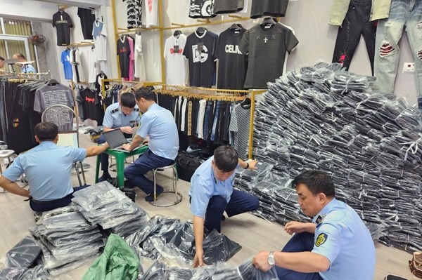 Xử lý hàng loạt vụ việc về kinh doanh hàng giả, hàng không rõ nguồn gốc xuất xứ