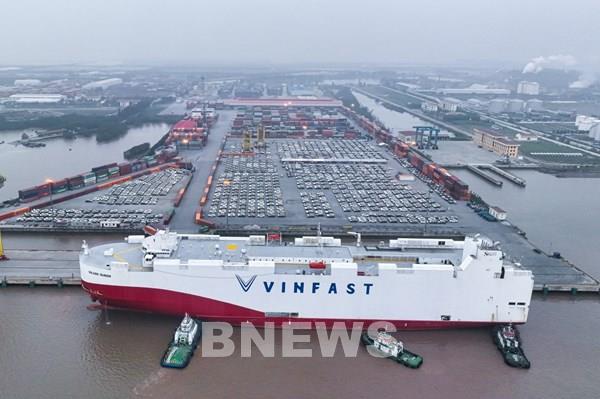 VinFast xuất cảng lô xe VF 8 thứ hai gần 1.900 chiếc tới Mỹ và Canada