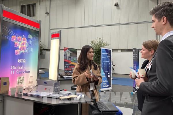 Nhiều doanh nghiệp Việt Nam tham dự Hội chợ công nghiệp Hannover ở Đức