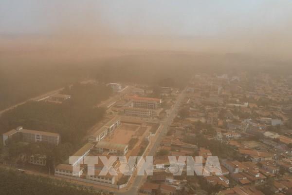 Khắc phục ngay tình trạng bụi đất trên công trường sân bay Long Thành