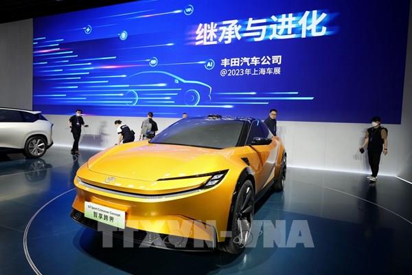 Thị trường ô tô Trung Quốc tăng tốc chuyển đổi sang xe điện