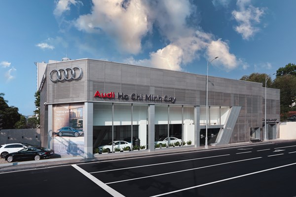 Audi ra mắt mẫu xe mới và khai trương phòng chờ sạc nhanh đầu tiên tại Việt Nam