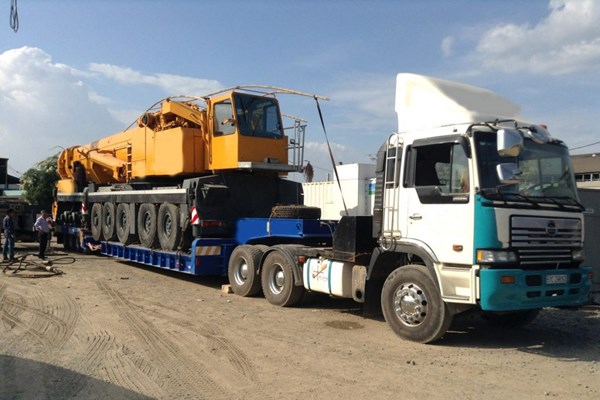 Xử lý nhũng nhiễu cấp phép lưu hành xe chở hàng siêu trường, siêu trọng