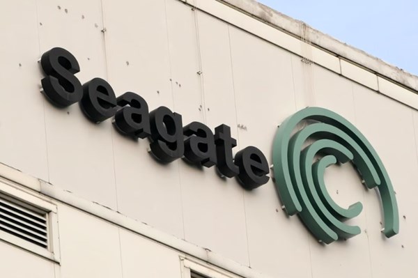Seagate của Mỹ bị nộp phạt 300 triệu USD vì làm ăn với Huawei
