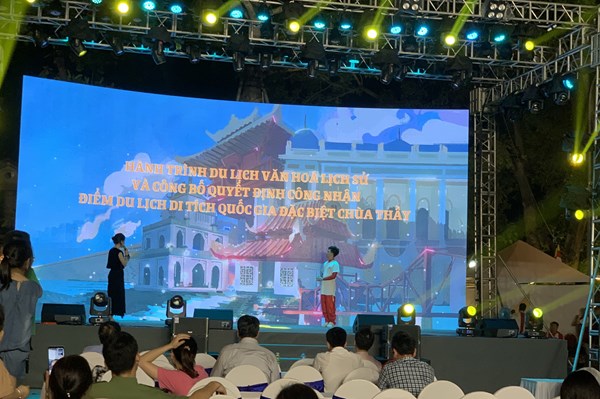 Hành trình du lịch văn hóa lịch sử chùa Thầy 2023 độc đáo, nhiều trải nghiệm