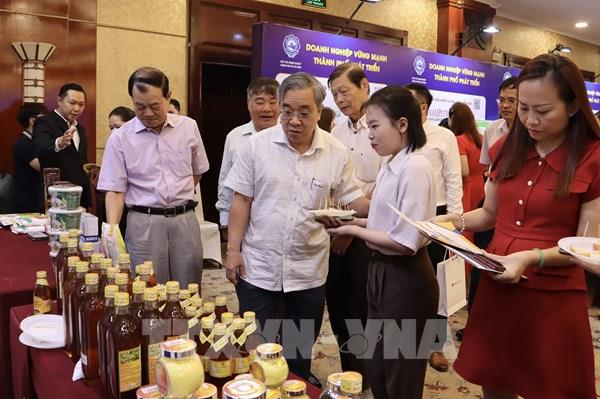 Khai mạc Hội chợ triển lãm "Tôn vinh hàng Việt - năm 2023"