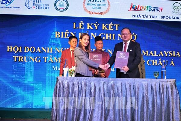 Diễn đàn Hợp tác kinh tế Việt Nam-ASEAN tại Malaysia