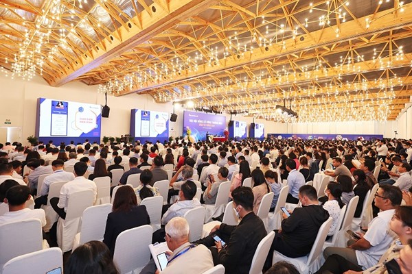 Moody’s nâng triển vọng xếp hạng tín nhiệm của Sacombank lên “tích cực”