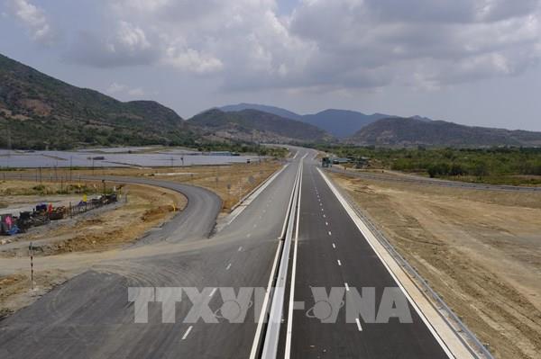 Cục Đường bộ Việt Nam yêu cầu rà soát cao tốc 4 làn xe, nâng tốc độ lên 90 km/h