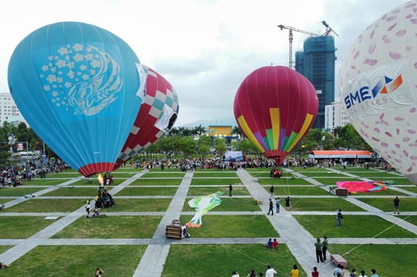 Khai mạc lễ hội khinh khí cầu tại Quy Nhơn