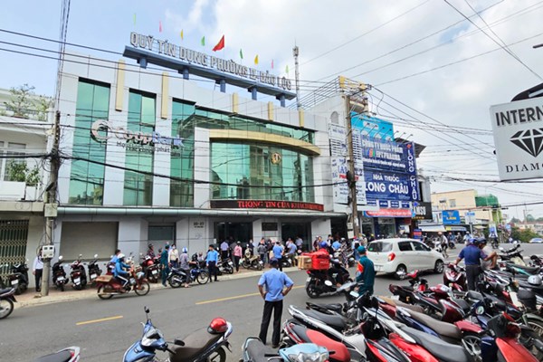 Điều tra, làm rõ người tung tin đồn thất thiệt khiến người dân đổ tới rút tiền 