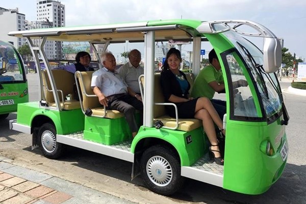Đề xuất thí điểm 200 xe 4 bánh chạy điện phục vụ du lịch khu trung tâm Tp. Hồ Chí Minh