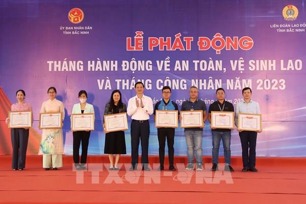 Cải thiện điều kiện lao động, giảm căng thẳng tại nơi làm việc