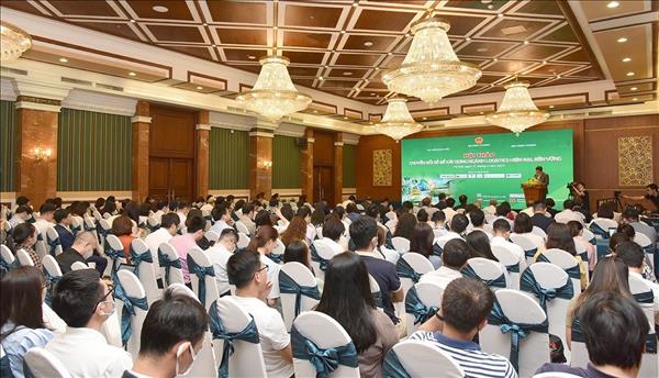 Công bố Báo cáo Xuất nhập khẩu 2022: Tp. Hồ Chí Minh đứng đầu về xuất khẩu