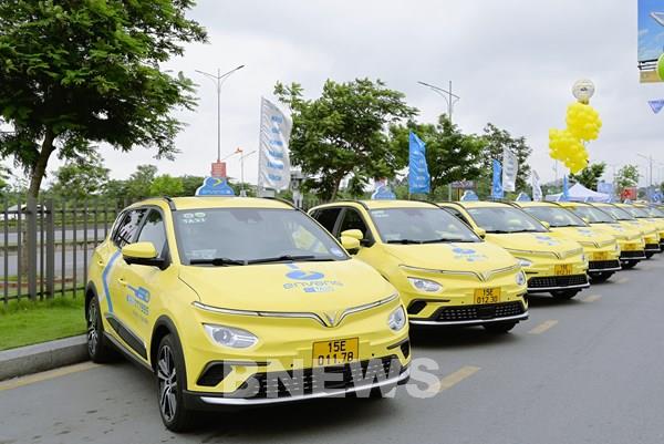 Tọa đàm “Xu hướng sử dụng xe điện kinh doanh taxi tại Việt Nam”