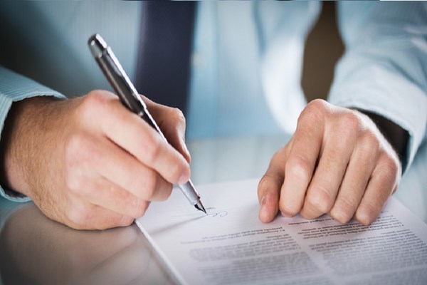 Ủy quyền nhập khẩu, phân phối mỹ phẩm được thực hiện theo quy định nào?