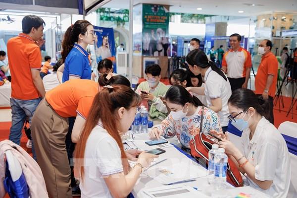 Hơn 40.000 chỉ tiêu tuyển dụng tại Phiên giao dịch việc làm trực tuyến