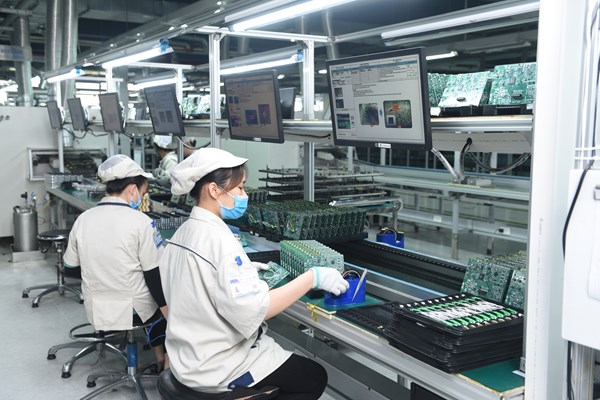 Gia tăng giá trị ngành công nghiệp điện tử Việt Nam