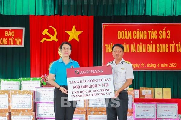 Agribank ủng hộ 1,5 tỷ đồng chương trình "Xanh hóa Trường Sa"