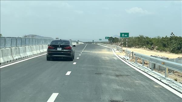 Nghị quyết về chủ trương đầu tư dự án đường giao thông kết nối Khánh Hòa, Lâm Đồng và Ninh Thuận