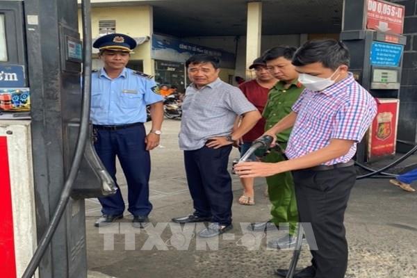 Bình Dương phạt gần 885 triệu đồng doanh nghiệp bán xăng kém chất lượng