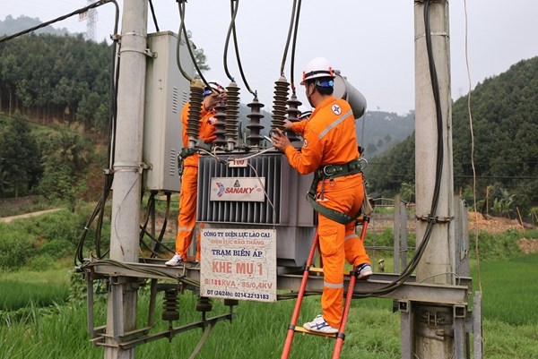 Khuyến cáo sử dụng điện tiết kiệm để tránh nguy cơ sự cố về điện