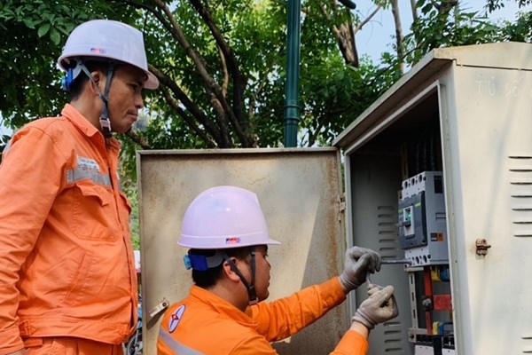 Vĩnh Phúc tiết kiệm và cung cấp điện an toàn, ổn định