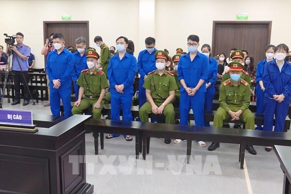 Vụ án tại Louis Holdings: Nhiều mâu thuẫn trong lời khai của bị cáo