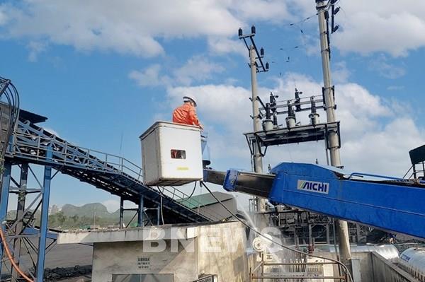 Nâng công suất, chống quá tải mùa nắng nóng năm 2023