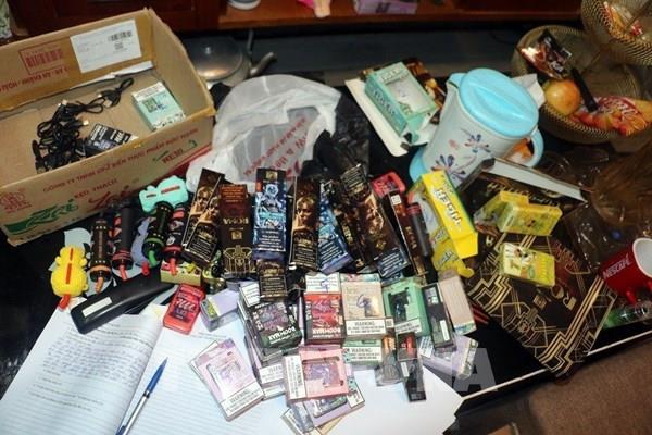 Cạm bẫy sắc màu và mùi vị - Bài 1: Cám dỗ từ thuốc lá điện tử