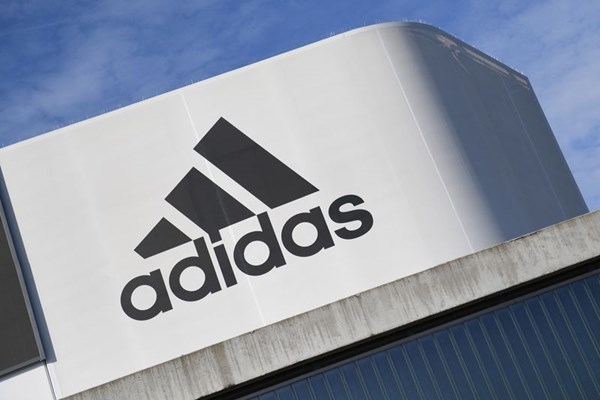 Indonesia đối thoại với lãnh đạo Adidas về việc sa thải hàng nghìn công nhân