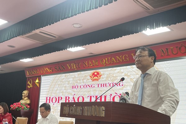 Làm gì để phát triển công nghiệp và đẩy mạnh xuất khẩu?